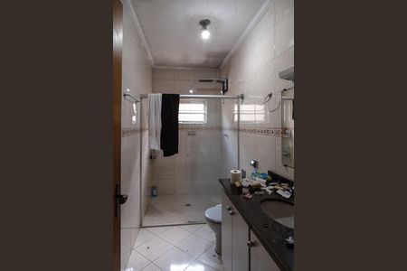 Casa para alugar com 79m², 4 quartos e 2 vagasBanheiro social