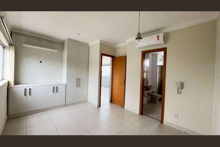 Apartamento à venda com 3 quartos, 108m² em Itapoã, Belo Horizonte