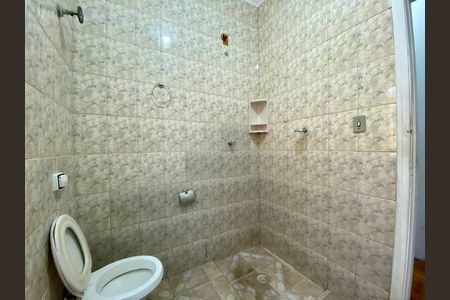 Casa para alugar com 183m², 3 quartos e 2 vagas Casa para alugar com 183m², 3 quartos e 2 vagasBanheiro 1