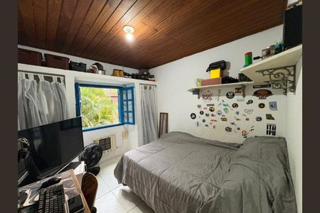 Casa à venda com 130m², 3 quartos e 2 vagas
