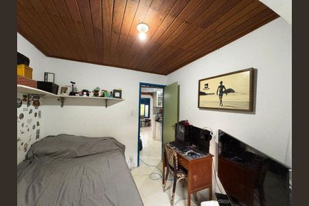 Casa à venda com 130m², 3 quartos e 2 vagas