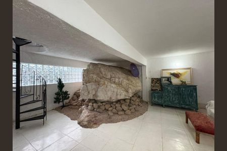 Casa à venda com 130m², 3 quartos e 2 vagas