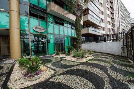 Apartamento à venda com 60m², 1 quarto e 1 vaga