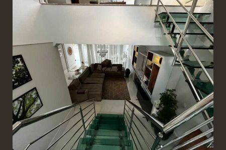 Casa de condomínio à venda com 248m², 4 quartos e 4 vagas