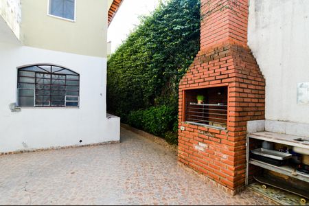 Casa à venda com 200m², 3 quartos e 2 vagasChurrasqueira