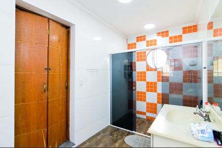 Casa à venda com 200m², 3 quartos e 2 vagasBanheiro da Suíte 1