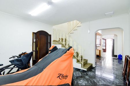 Casa à venda com 200m², 3 quartos e 2 vagasSala