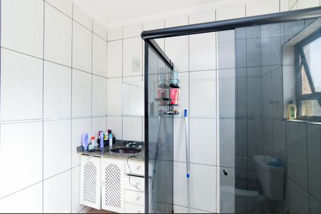 Casa à venda com 200m², 3 quartos e 2 vagasBanheiro da Suíte 2