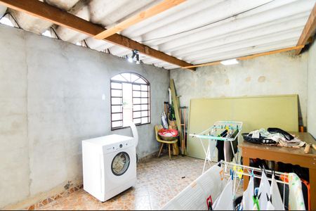 Casa à venda com 200m², 3 quartos e 2 vagasÁrea de Serviço