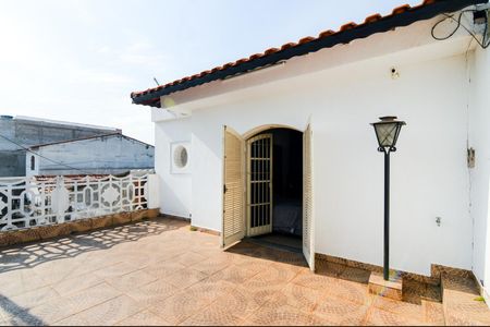 Casa à venda com 200m², 3 quartos e 2 vagasVaranda de Suíte 1