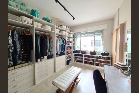 Apartamento à venda com 130m², 3 quartos e 1 vaga