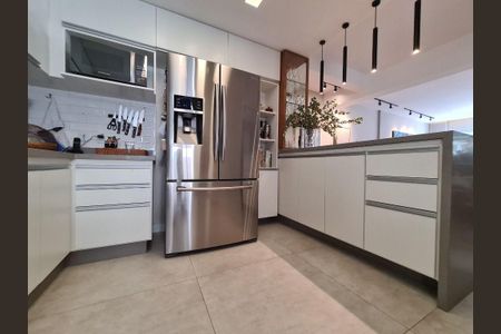 Apartamento à venda com 130m², 3 quartos e 1 vaga