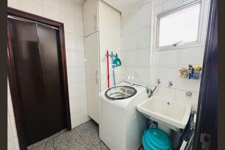 Apartamento à venda com 240m², 4 quartos e 3 vagas