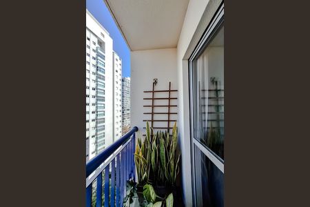 Varanda de apartamento à venda com 2 quartos, 57m² em Vila Mariana, São Paulo