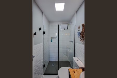 Apartamento à venda com 57m², 2 quartos e 1 vaga Apartamento à venda com 57m², 2 quartos e 1 vagaBanheiro