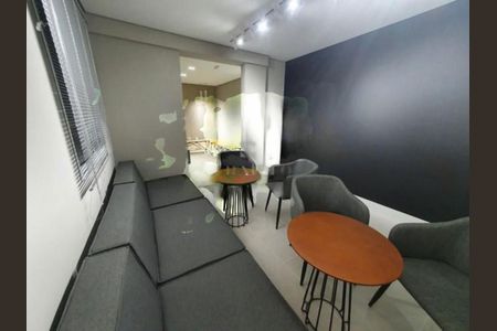 Apartamento à venda com 37m², 1 quarto e sem vaga