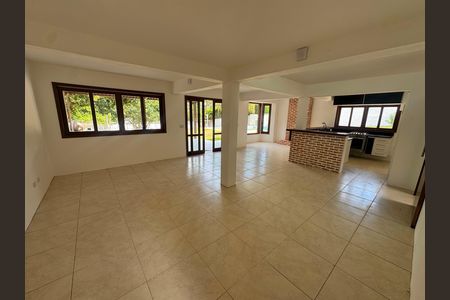Sala de casa para alugar com 3 quartos, 220m² em Los Álamos, Cotia