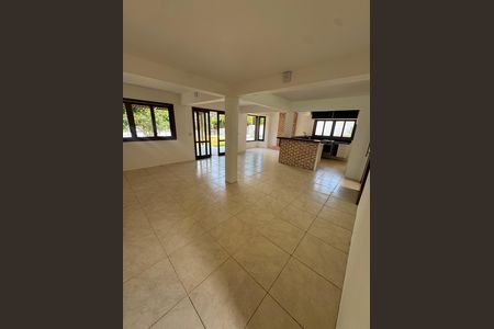Sala de casa para alugar com 3 quartos, 220m² em Los Álamos, Cotia