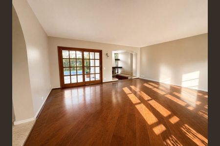Casa à venda com 4 quartos, 385m² em Alphaville, Santana de Parnaíba