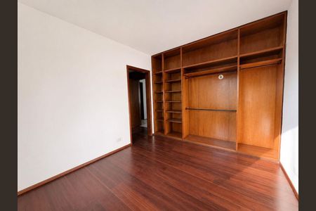 Casa à venda com 4 quartos, 385m² em Alphaville, Santana de Parnaíba