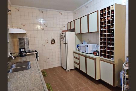 Casa à venda com 340m², 3 quartos e 3 vagas