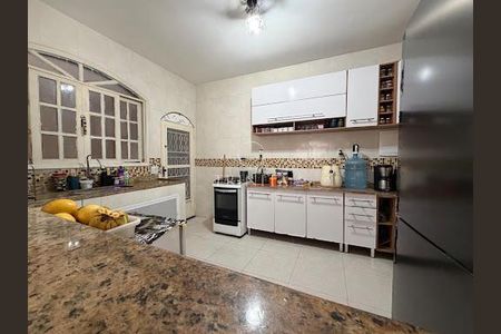 Casa à venda com 4 quartos, 150m² em Jacarepaguá, Rio de Janeiro