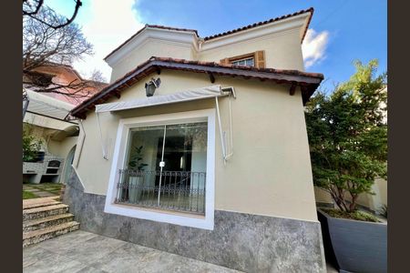 Casa à venda com 300m², 3 quartos e 5 vagas