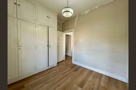 Casa à venda com 3 quartos, 300m² em Pacaembu, São Paulo