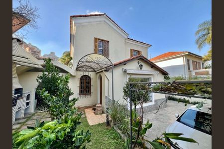 Casa à venda com 300m², 3 quartos e 5 vagas