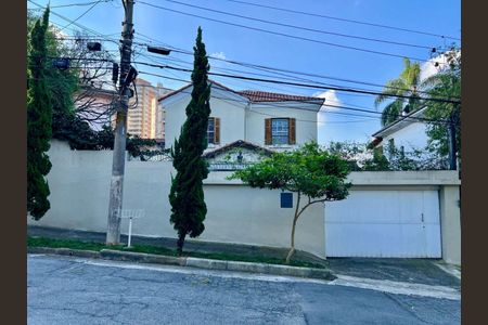 Casa à venda com 300m², 3 quartos e 5 vagas