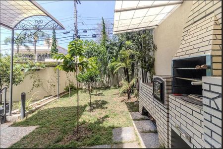 Casa à venda com 3 quartos, 300m² em Pacaembu, São Paulo