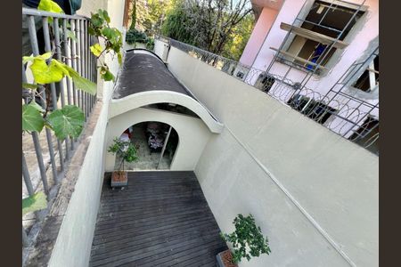 Casa à venda com 300m², 3 quartos e 5 vagas