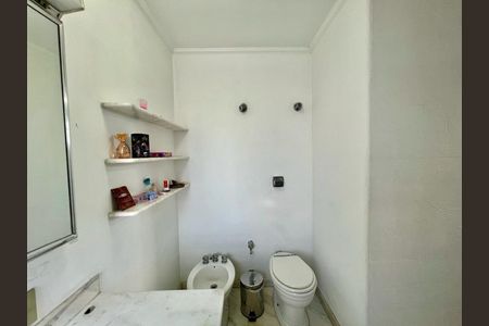 Casa à venda com 300m², 3 quartos e 5 vagas