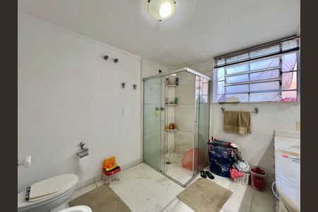 Casa à venda com 300m², 3 quartos e 5 vagas