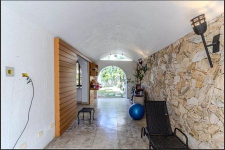 Casa à venda com 300m², 3 quartos e 5 vagas