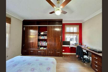 Casa à venda com 3 quartos, 300m² em Pacaembu, São Paulo