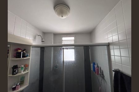 Casa de condomínio à venda com 210m², 5 quartos e 4 vagas Casa de condomínio à venda com 210m², 5 quartos e 4 vagasBanheiro do quarto 4