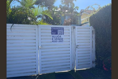 Casa de condomínio à venda com 210m², 5 quartos e 4 vagas Casa de condomínio à venda com 210m², 5 quartos e 4 vagasPlaca TKCL-54