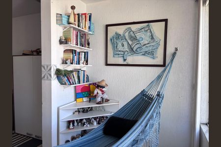 Casa de condomínio à venda com 210m², 5 quartos e 4 vagas Casa de condomínio à venda com 210m², 5 quartos e 4 vagasQuarto 2