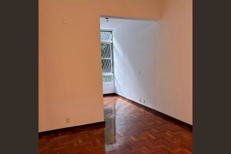 Apartamento à venda com 58m², 1 quarto e sem vaga