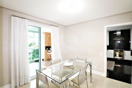 Apartamento à venda com 4 quartos, 235m² em Santana, São Paulo
