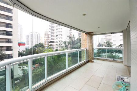 Apartamento à venda com 235m², 4 quartos e 4 vagas