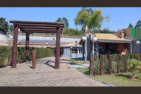 Casa à venda com 180m², 3 quartos e 4 vagas