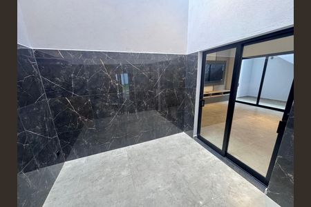 Casa à venda com 180m², 3 quartos e 4 vagas