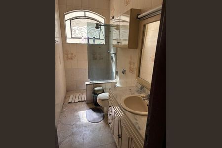Casa à venda com 308m², 3 quartos e 2 vagas