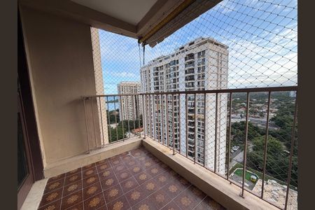 Apartamento à venda com 83m², 2 quartos e 1 vaga