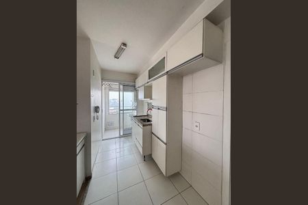 Apartamento à venda com 2 quartos, 55m² em Quitaúna, Osasco