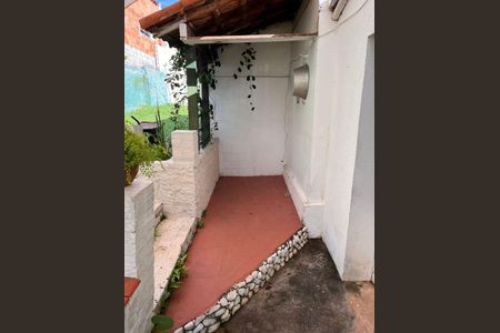 Casa à venda com 215m², 4 quartos e sem vaga