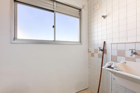 Apartamento para alugar com 68m², 3 quartos e 1 vagaÁrea de Serviço