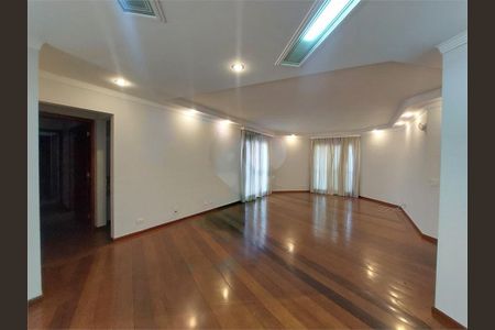 Apartamento à venda com 173m², 3 quartos e 3 vagas